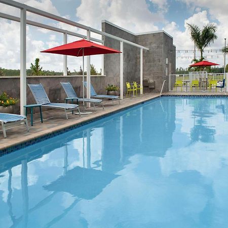 Home2 Suites By Hilton Fort Myers Airport Экстерьер фото