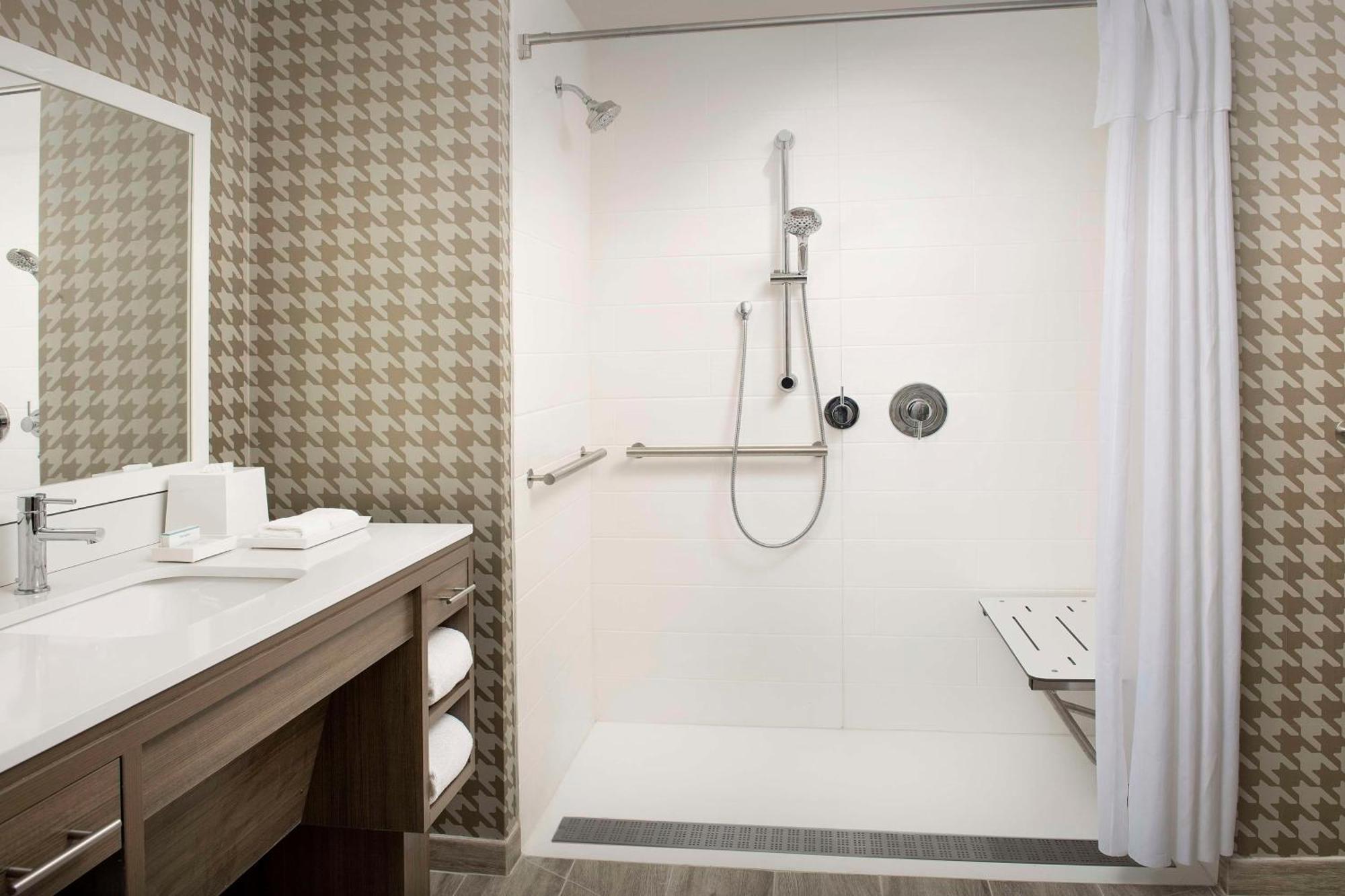 Home2 Suites By Hilton Fort Myers Airport Экстерьер фото