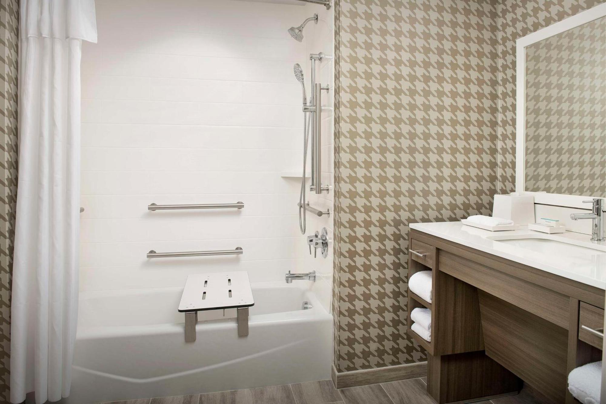 Home2 Suites By Hilton Fort Myers Airport Экстерьер фото