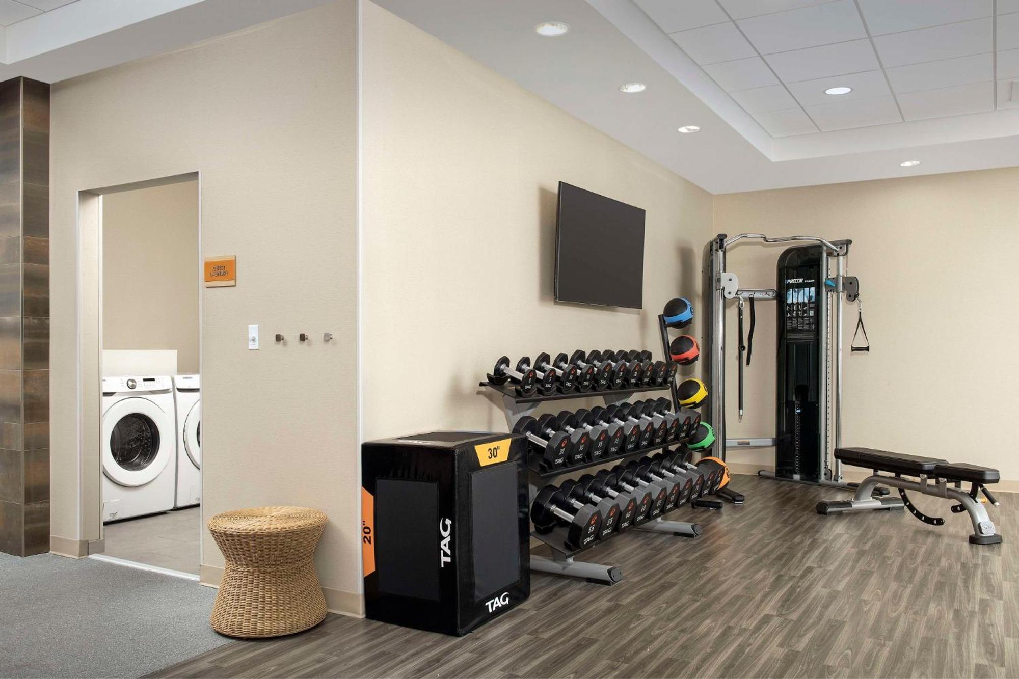 Home2 Suites By Hilton Fort Myers Airport Экстерьер фото