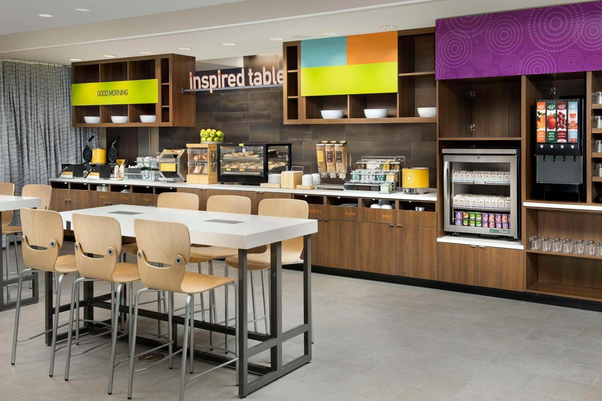 Home2 Suites By Hilton Fort Myers Airport Экстерьер фото