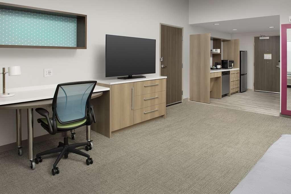 Home2 Suites By Hilton Fort Myers Airport Номер фото